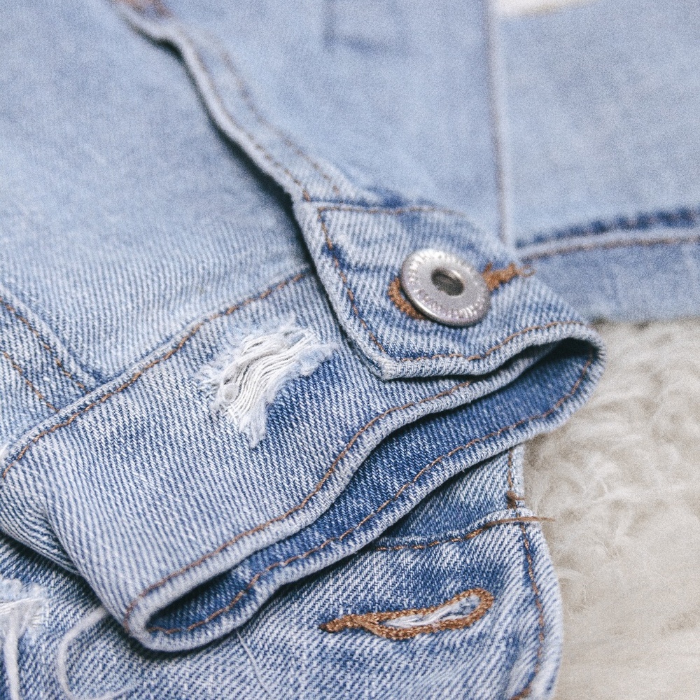 Button Front Ripped Jean Jacket - Picture 8 of 12